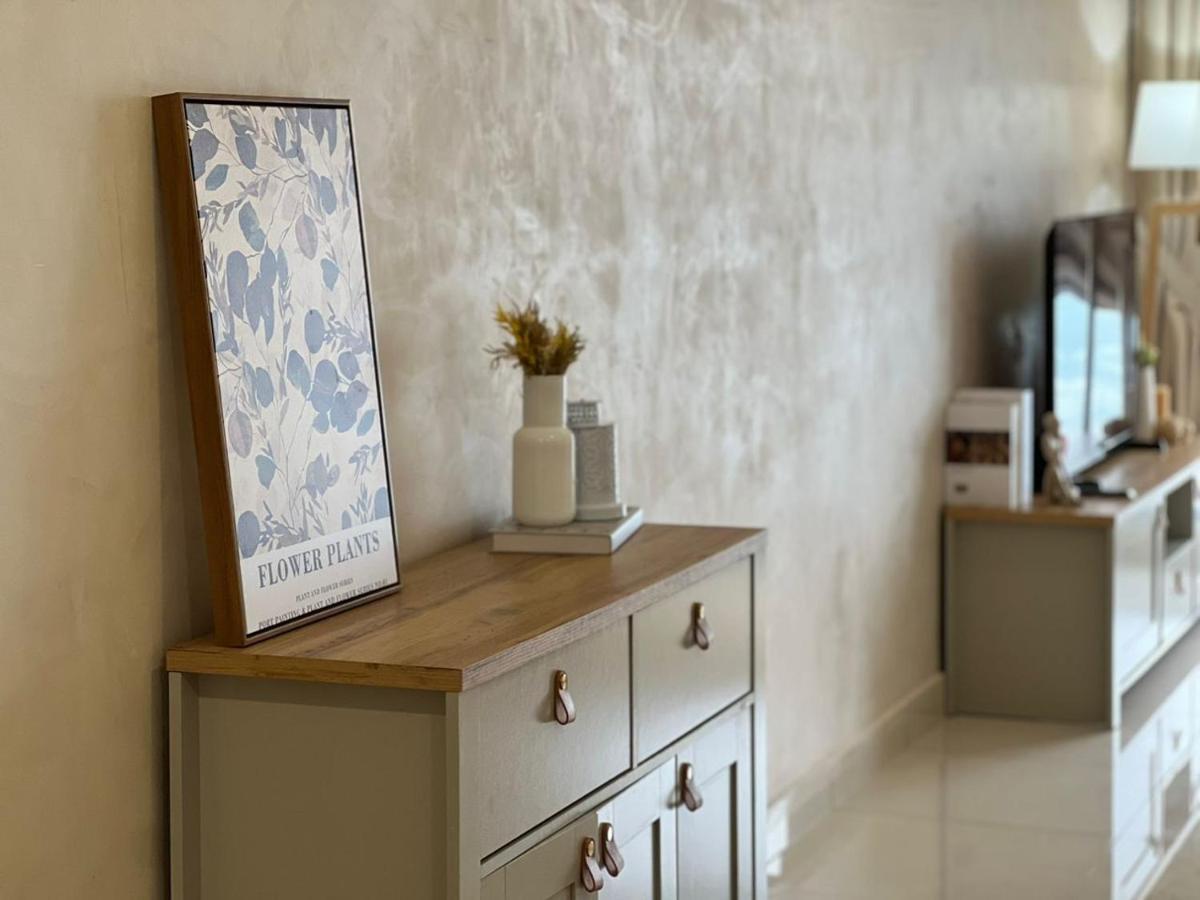 Pangsapuri Kl View 2r1b Free Wifi 6pax Kuala Lumpur