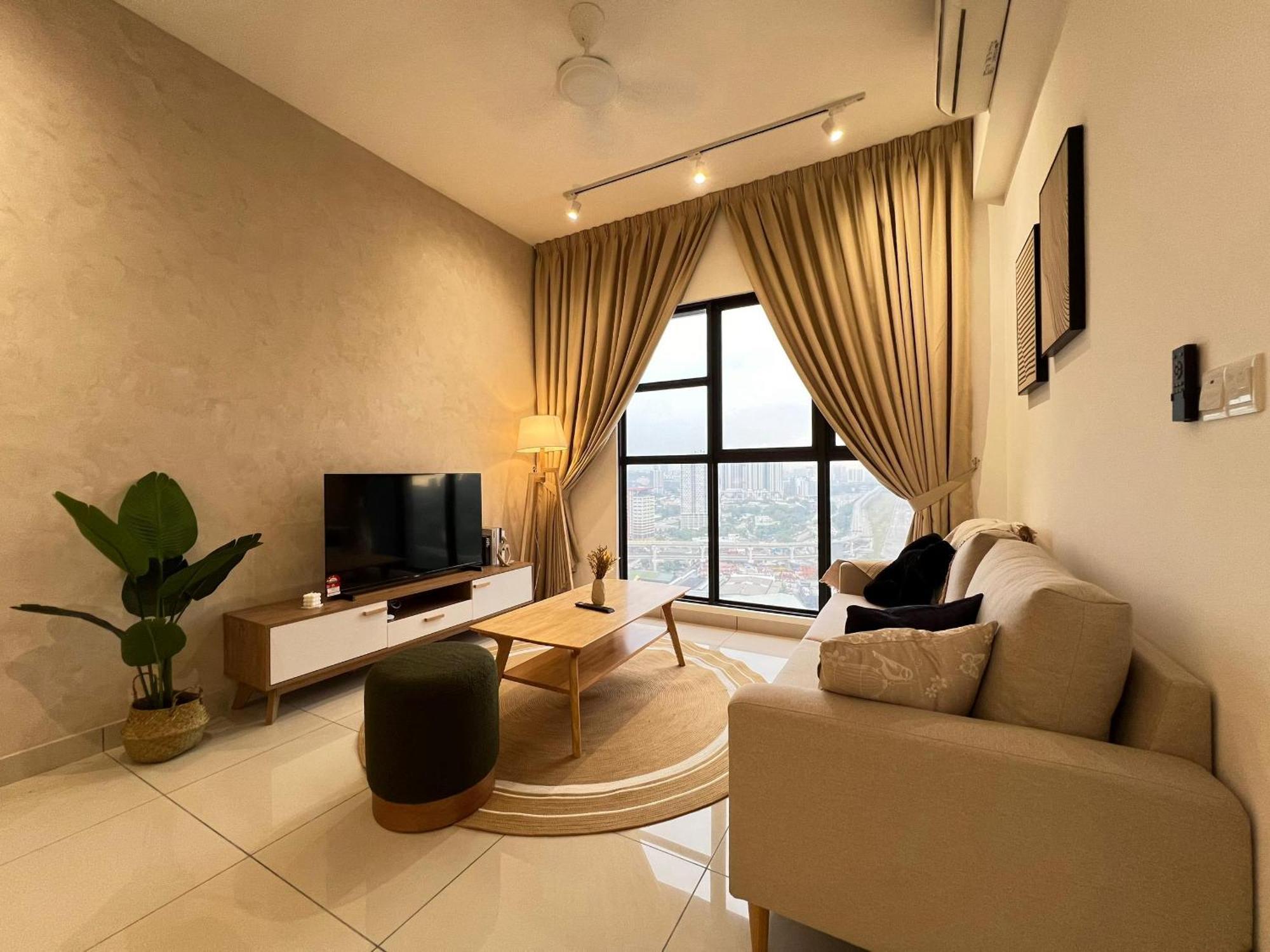 Kl View 2r1b Free Wifi 6pax Pangsapuri *