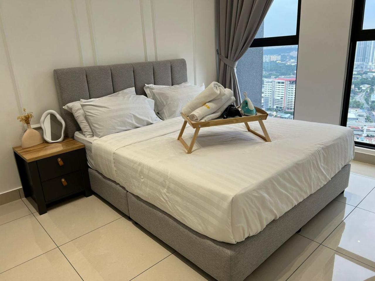 Kl View 2r1b Free Wifi 6pax Pangsapuri *