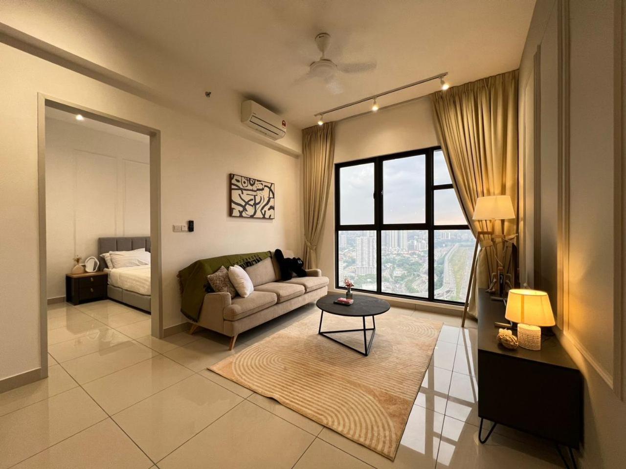 Kl View 2r1b Free Wifi 6pax * Kuala Lumpur