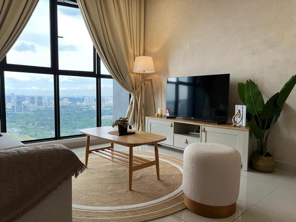 Kl View 2r1b Free Wifi 6pax Kuala Lumpur